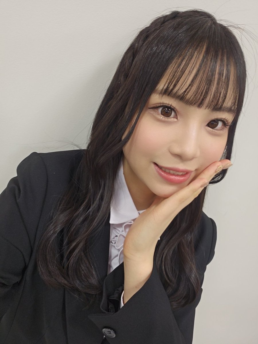 hanae_kita's tweet photo. 今日も1日お仕事お疲れ様だよ👔
仕事できそうに見えるー？
https://t.co/U9Ib1dWGIx
#NGT48 https://t.co/LVs7dR6yWJ
