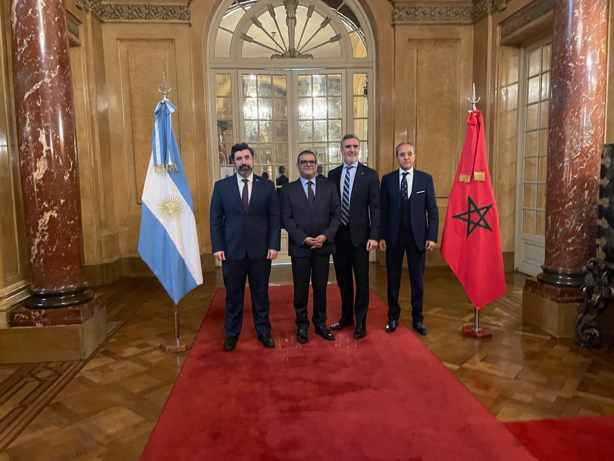 MarocDiplomatie's tweet photo. L' Ambassadeur, DG des Affaires Politiques Internationales, M. Fouad Yazourh, a coprésidé ce jeudi à Buenos Aires, avec M. Juan Manuel Navarro, Sous-Secrétaire à la Politique extérieure de la République Argentine, la 6ᵉ session des Consultations Politiques Maroc-Argentine https://t.co/Jv2b16WXvN