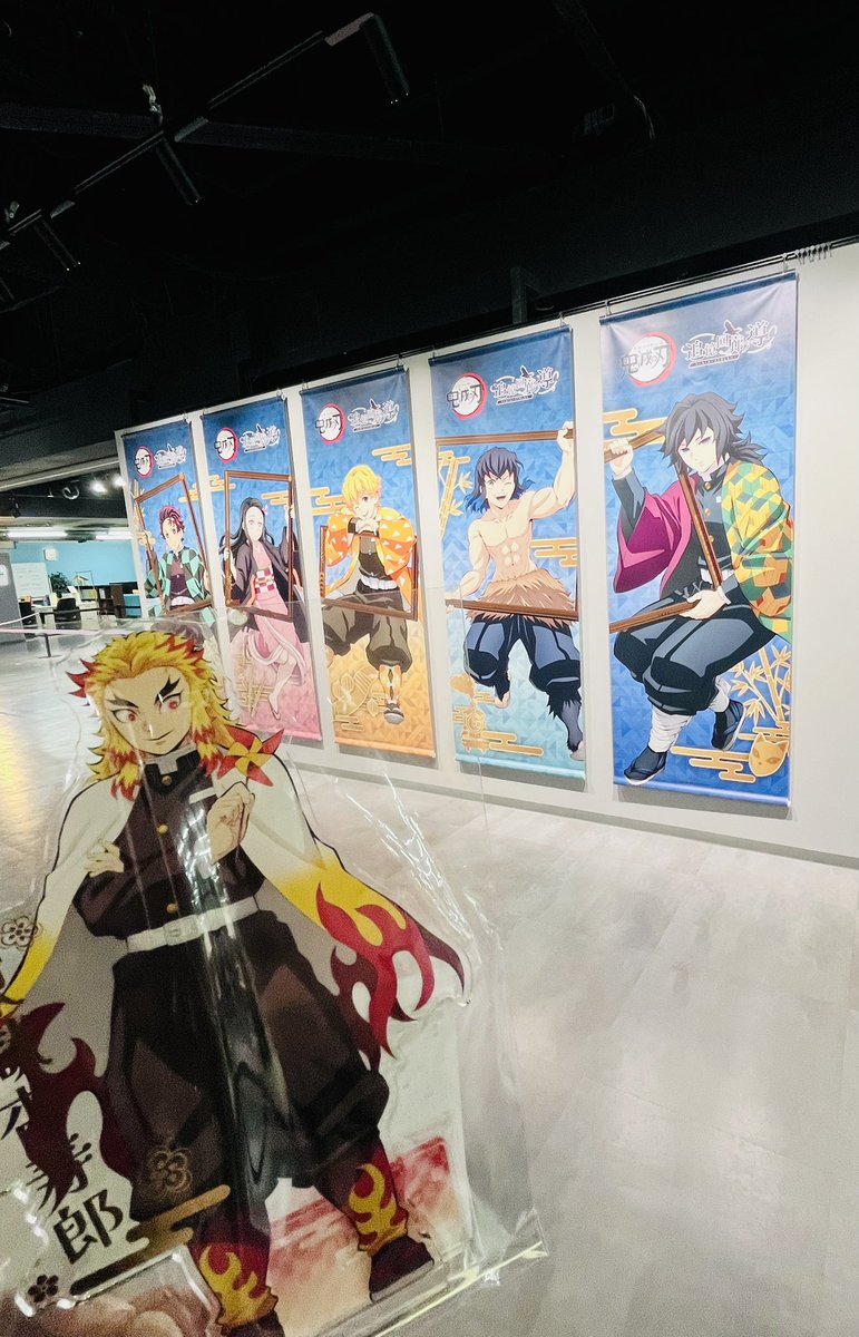 _kimechu_'s tweet photo. 初日1番最後の夜回でした〜

物販諦めてたけど、
在庫切れありませんでしたーー😭
※私が購入した時点（19時20分頃）

煉獄さんアクスタ買えた‼️わーん😭
制限厳しくしてくれてありがとう‼️

#鬼滅の刃追憶回廊
#ナムコ https://t.co/YB63AxcGzG