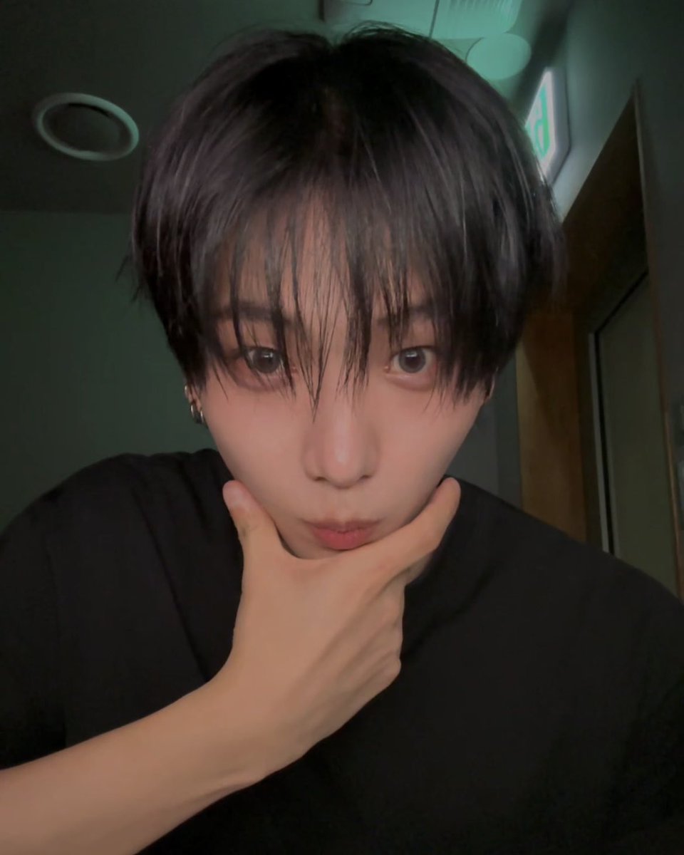 abndloveeee's tweet photo. 🐶 Weverse Live

명벅명벅

#보이넥스트도어 #BOYNEXTDOOR
#명재현 #JAEHYUN https://t.co/uEJhJtZRtl