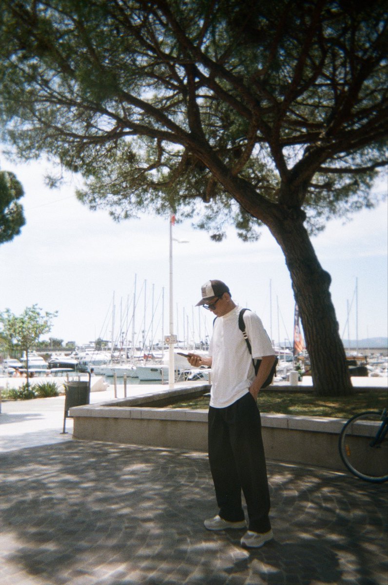 jaeriwho's tweet photo. hoyeon's digital camera pics of jm she posted thank you my princess girl https://t.co/h1PxUjzDhS