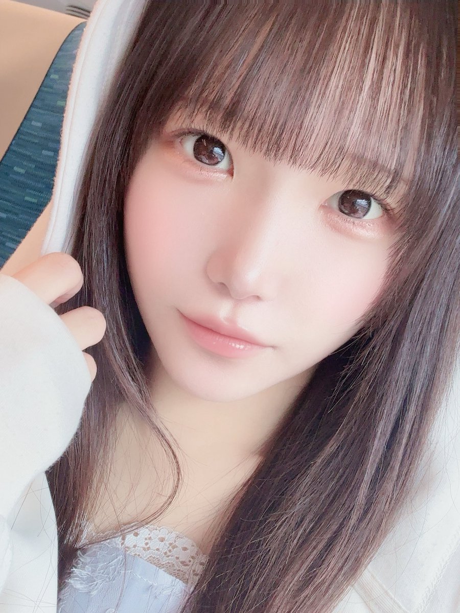 Post by ひなの[Axelight] on X: じーーっ