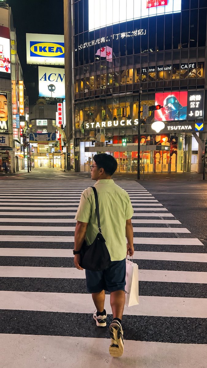 rizhrm's tweet photo. Dan baru kali ini liburan bener2 spare untuk belanja, sungguh konsumtif tapi sparks joy🥲🫶🏻 https://t.co/Q1kouWfIhr