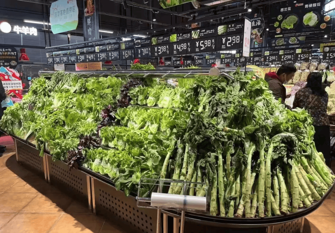 man00224's tweet photo. Fresh organic spinach u0026 cherry tomatoes on sale today! Stock up for your healthy salads and stir-fries  Limited stock, grab yours at the store! https://t.co/Os4BJNwZ2m