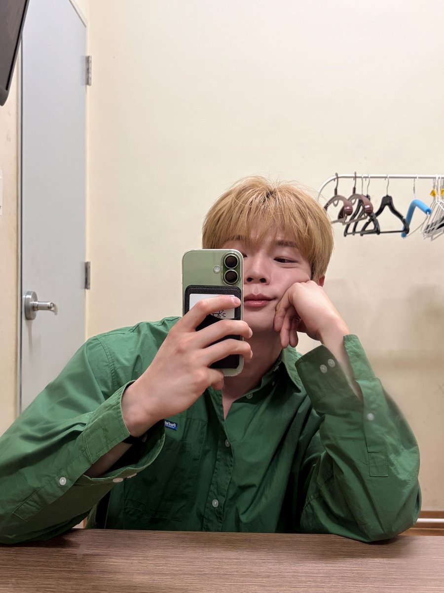 chap55a11's tweet photo. 아주 귀엽구먼🥰 https://t.co/6TTPsYCCJZ