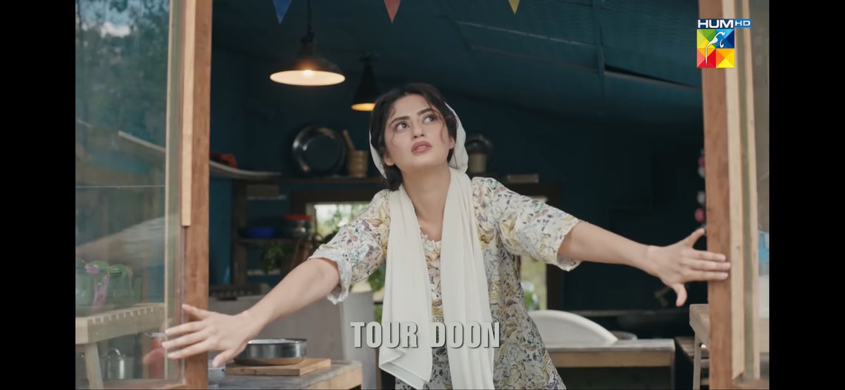 gurrrmannn's tweet photo. I saw these BTS pictures and this probably might be the ending scene.
Where everyone gets a to do whatever they have always wanted to like rabiya wanted to run her dhaba and sarbulad wanted to pursue higher education.

I think #sarbiya will be open ended. #zanjeerain https://t.co/72SOsVC6c7