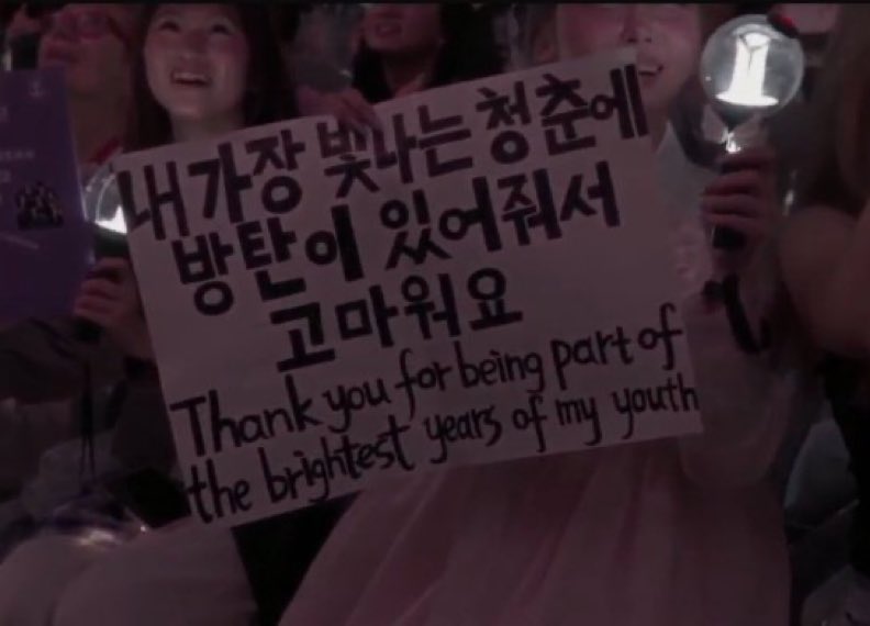 eternalwithbts's tweet photo. “gençliğimin en parlak yıllarının bir parçası olduğunuz için teşekkür ederim.” 😭 https://t.co/Dc0nbpi2KZ