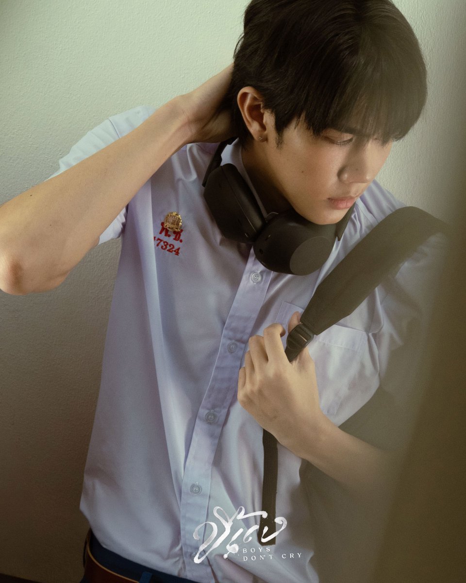 PROXIE_Official's tweet photo. PROXIE
The New Single
‘ขี้แง (Boys Don’t Cry)’

Concept Photo
CK

Droppin’ on
17.06.2026 | 8PM

#PROXIE_FragmentsOfUs
#PROXIE_NextButNever
#PROXIEChokun
#PROXIEth
#bROTHERSMUSIC https://t.co/P2zg7R2i0O