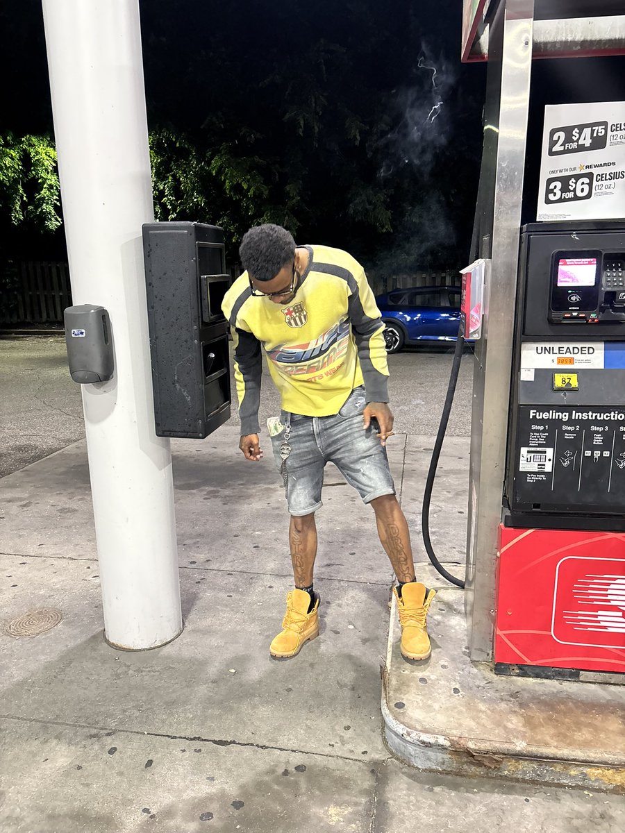 StrikeHendrix's tweet photo. ⚡️ https://t.co/ml64cQIeqS