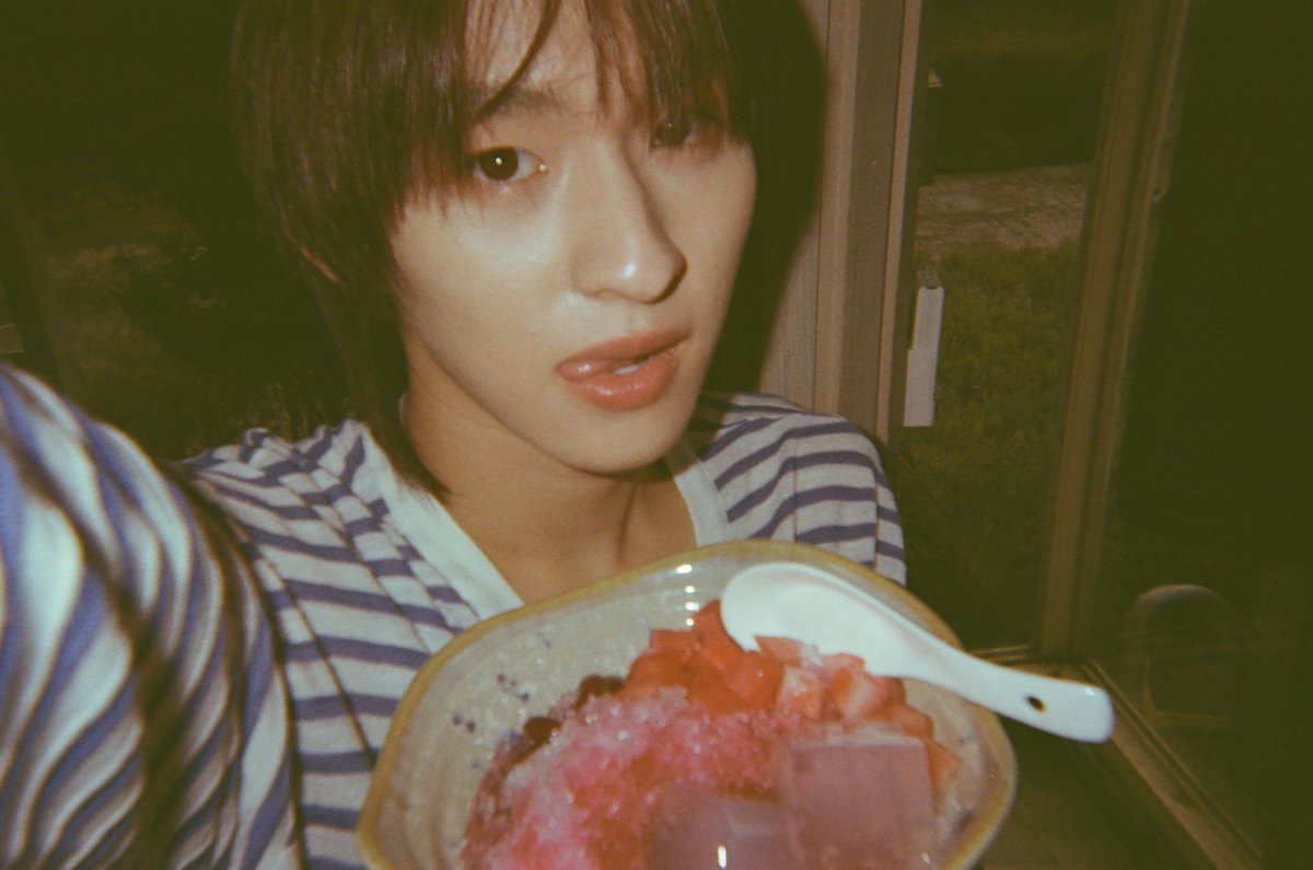 littleb3rries_'s tweet photo. ไม่แปลกใจทำไมแม่เป็นรักแรกของพ่อ https://t.co/VDFwvmQDTi