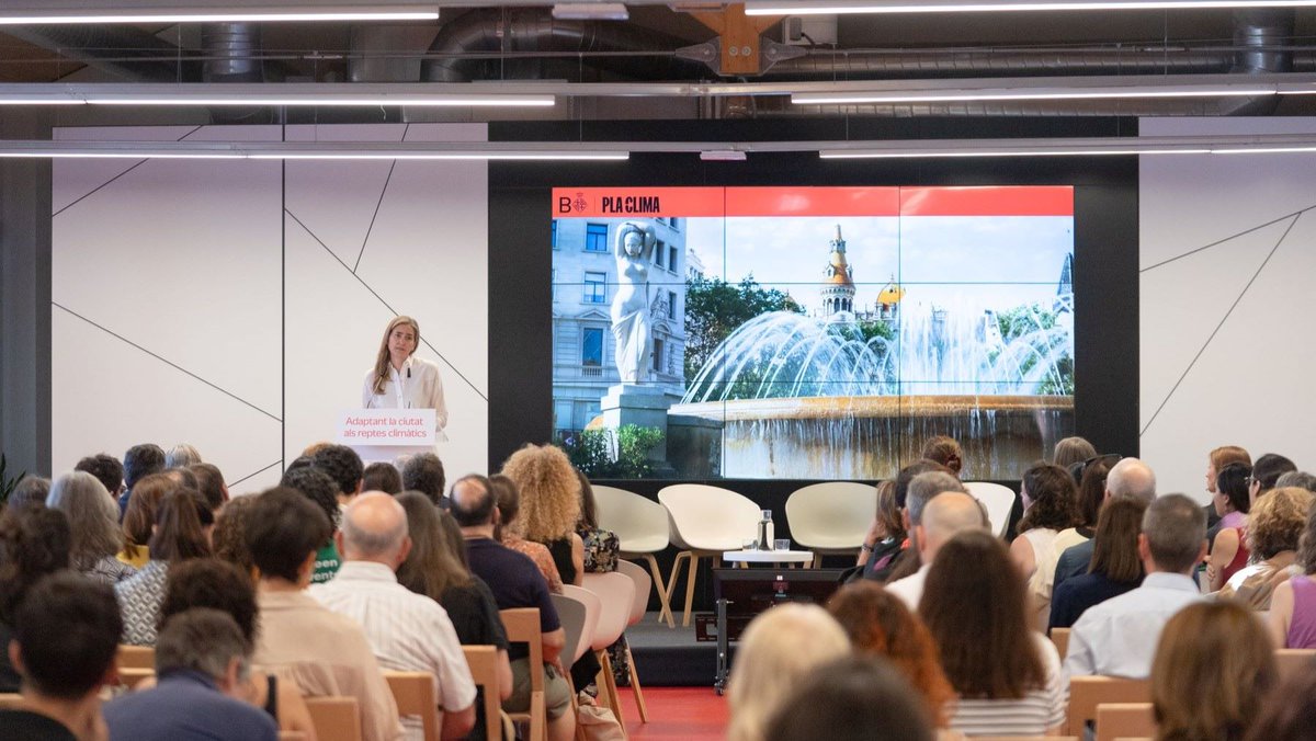 ecoticiasRED's tweet photo. España aprueba un nuevo plan estatal de adaptación al cambio climático con 176 medidas estratégicas que se ejecutarán hasta 2030.

El programa busca reforzar la resiliencia del territorio frente a sequías, inundaciones y el incremento de temperaturas. https://t.co/HJDUMTdcjc