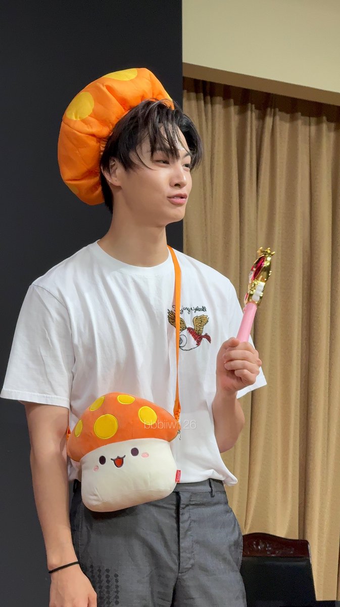 뷰¨ㅍㅅㅍ ˖𓂃.☘︎ ݁˖ tweet media