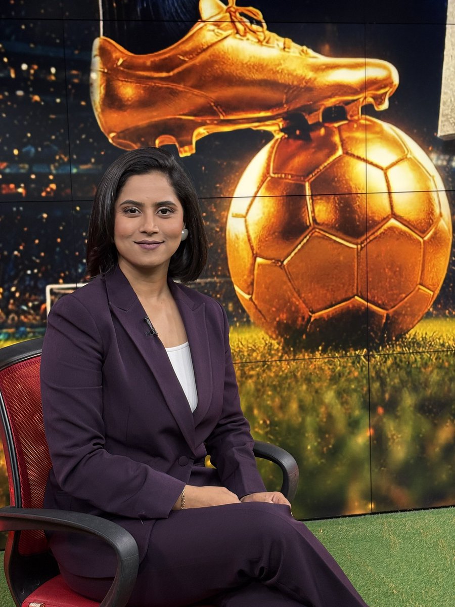 anchorpooja's tweet photo. #fiifa #FootballLive https://t.co/rtQWTfeSL3