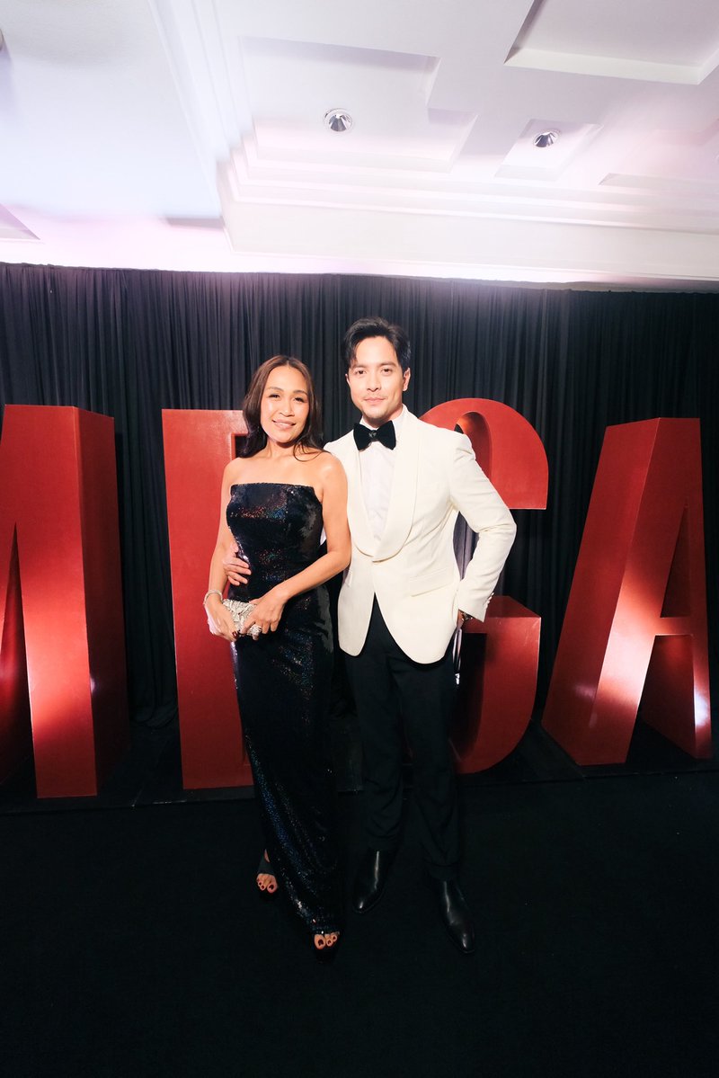 Sparkle_GMA's tweet photo. Alden Richards and Sparkle’s First Vice President Ms. Joy Marcelo at the #MEGABall2026. ✨

#MEGABallFashionAndFilm
#AldenRichards https://t.co/Z2uO9PSLq0