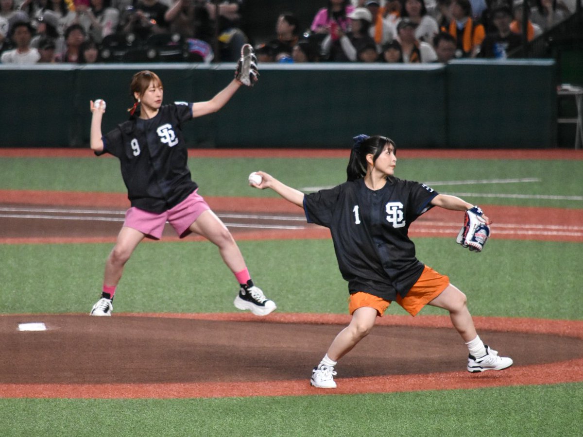 kyonta53's tweet photo. 2026/6/12
#ラブライブ　シリーズ
パ・リーグ6球団スペシャルコラボ

セレモニアルピッチ
#新田恵海 さん
#徳井青空 さん

いい投げっぷりでした。 https://t.co/8D29Os4RYD