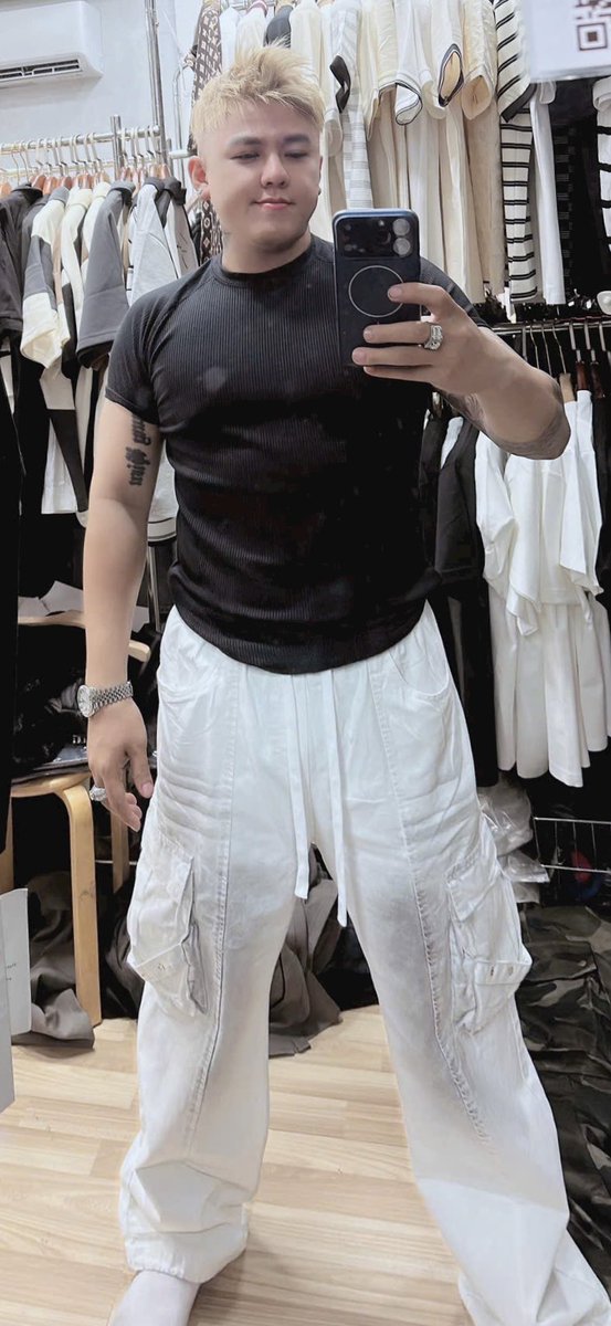 CucoganBi's tweet photo. Mấy bạn nữ nào đã trải nghiệm chơi lỗ nhị , xin cho biết cảm giác thế nào , có sướng hơn ko vậy ??? https://t.co/njwivnMo4J