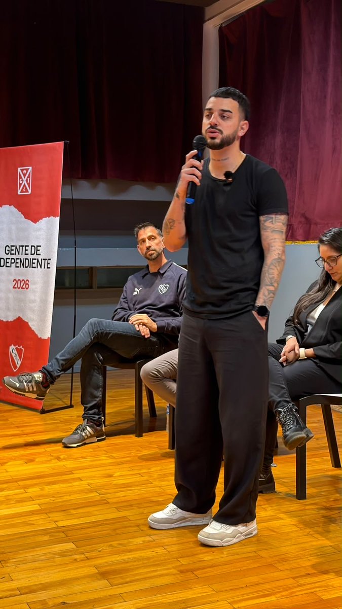 suarezpablo_'s tweet photo. Ayer volvimos a encontrarnos con los socios para compartir nuestro trabajo y nuestra visión de club.

Estamos enfocados y mentalmente preparados. Sabemos lo que INDEPENDIENTE representa.

EL MÁS GRANDE DEL CONTINENTE
🇦🇹🏆🏆🏆🏆🏆🏆🏆🇦🇹 https://t.co/XxKiiH26cM