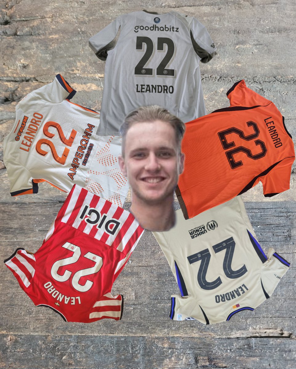 lookolouk's tweet photo. Laatste vakantiedag, maandag weer beginnen.
Blij met verzameling shirts tot nu toe. #trotsopjou #misje #sameneen #Leandro22 ❤️ https://t.co/jMizHVc14e