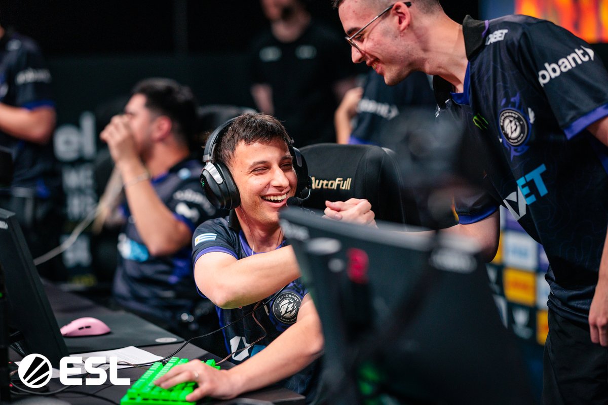 1xbet_esportsES's tweet photo. Mirá bien esta foto. Es la región entera diciéndole al mundo que sí se puede. https://t.co/yx6AYH5Tpm