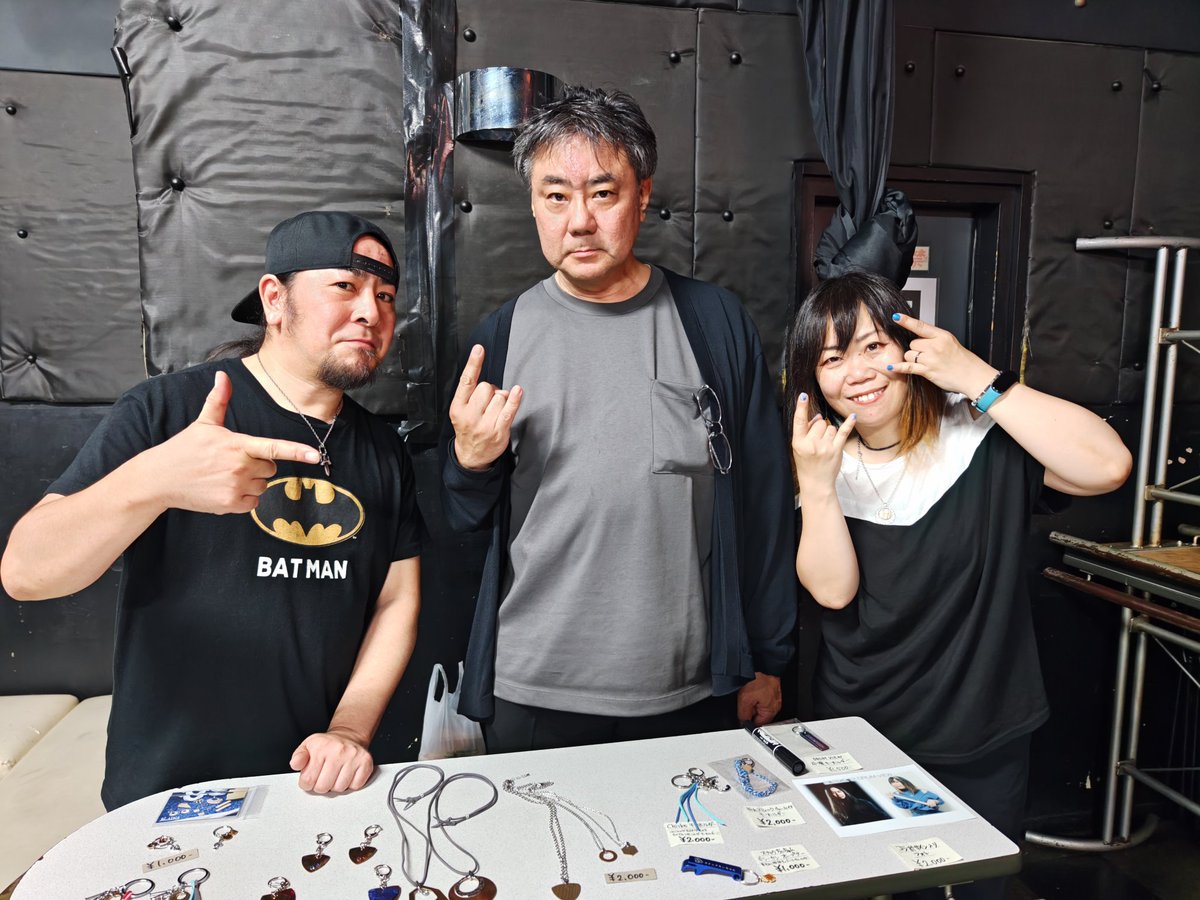 MTNBTD's tweet photo. Chiiko主催DRUM VIEW Vol.10 with 河塚篤史終了！
間近にドラム2台の爆音！プロの音を見せ付けられた 背後からも見せてくれて勉強させてもらった なんと河塚さんから急遽オープン&amp;クローズリムショットを教えてもらうという ありがとうございました！🥁
＃D_Drive_Chiiko ＃河塚篤史 
＃CONCERTOMOON https://t.co/HEcc0VOiky