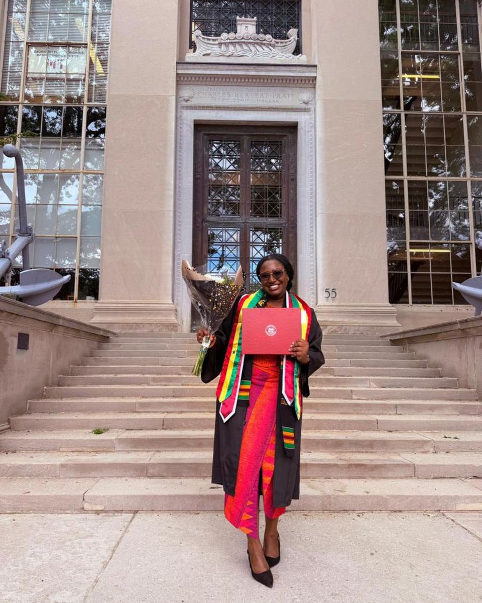 OleleSalvador's tweet photo. 🚨ICYMI🇬🇭🎓🧪: Akorfa Dagadu, #NSMQ2019 semifinalist from Keta SHTS, has graduated from MIT with a degree in Chemical-Biological Engineering. 

She was also named the Most Outstanding Chemical Engineering Student in Boston by the American Institute of Chemical Engineers (AIChE).

🦅🇬🇭