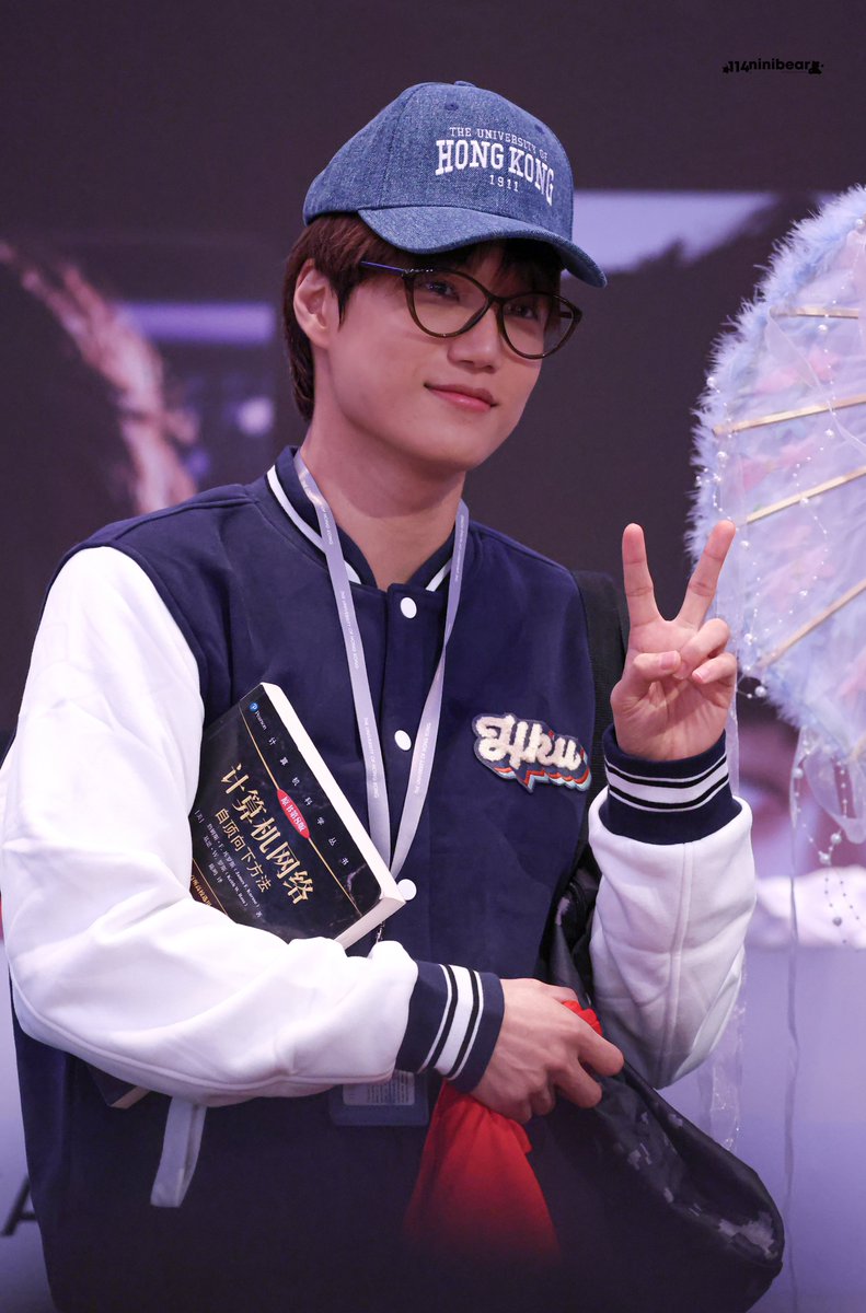 114Ninibear's tweet photo. 260612
Hong Kong Fansign.

감기 빨리 낫기를🫳🏻🫳🏻

#카이 #엑소카이 #종인 #KAI #JONGIN #カイくん https://t.co/C8fD8xxxwb