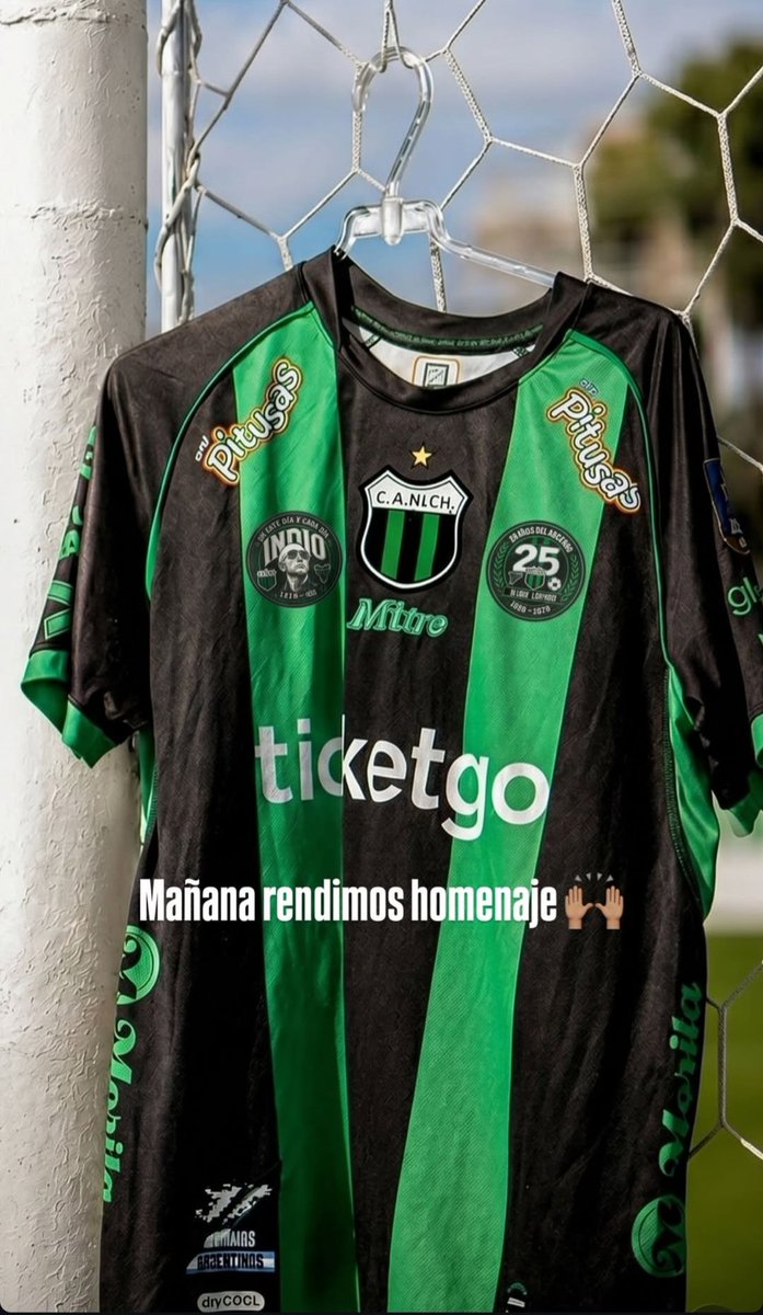 FedeCanch_'s tweet photo. hay chances de que salga esta camiseta a la venta ??? https://t.co/HkNDVmZf21