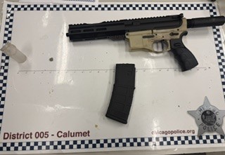 ChicagoCAPS05's tweet photo. Thank you to the 563 Tactical Team for another job well done in helping remove numerous weapons from our streets. Their continued efforts and dedication contribute to creating a safer community for everyone who lives, works, and visits our district! https://t.co/VJhyEWXm7I