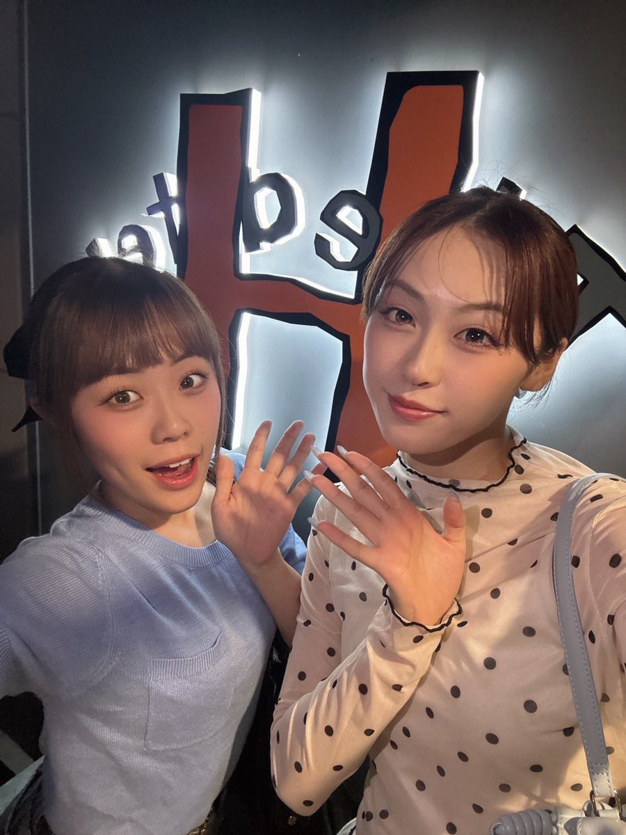 koko86_muse's tweet photo. 梅棒「ラヴ・オール!!」
観に行ってきました!!

JPOPに合わせたセリフ無しの演劇
初めて見る種類の舞台ですごく面白かったです!!

今年はもっとたくさんの舞台を見に行きたいなー💭

 #梅棒 
 #ラヴ・オール!! https://t.co/x5USOyP02A