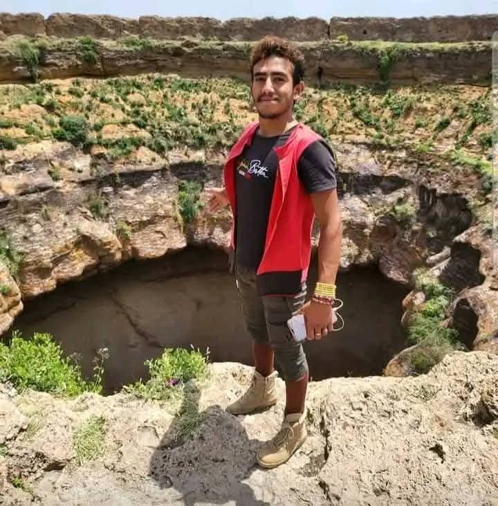 Ashesofmemori's tweet photo. عاجل 
سقوط القعقاع في فوهة بركان مدينة دمت الواقعة شمال محافظة الضالع 
اثناء ممارسته رياضة التسلق اليومية وتحدي الطبيعة 

رحمة الله تعالى تغشاه https://t.co/O5zU7oTZ5W