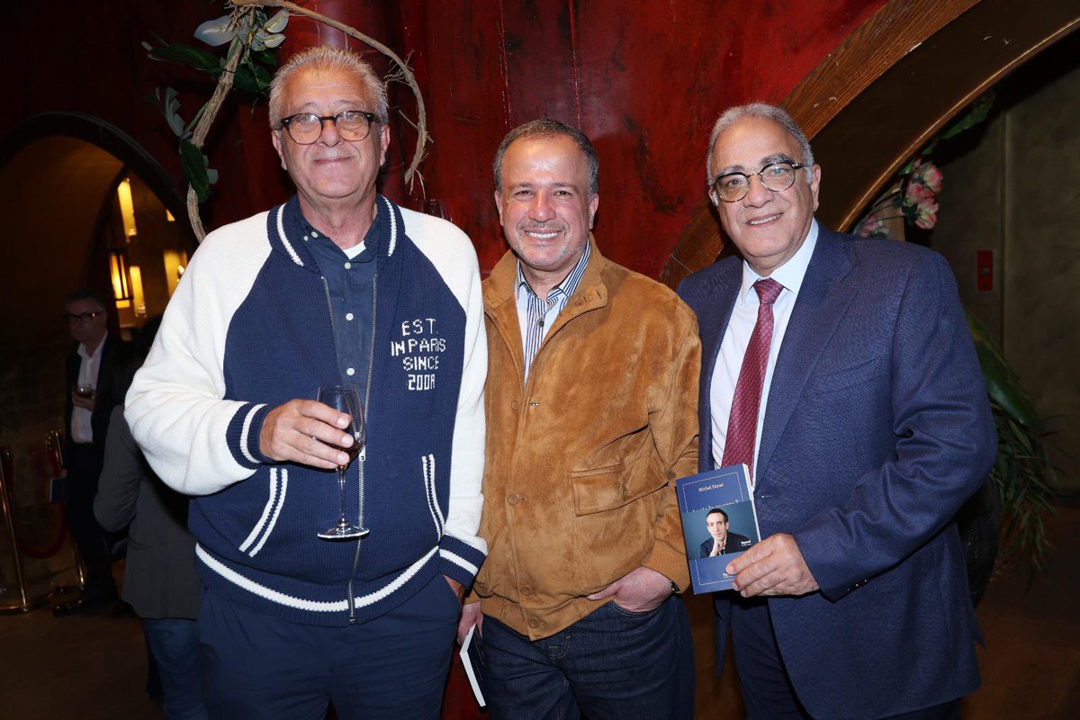 MichelFayad's tweet photo. Avec mon père Najib Fayad et mes amis Jean Tannoury, Tony Chedrawi, Razouk Chalita, Lina Murr Nehmé, Carlos Issa ou encore Fadi Ghosn (qui a échappé aux photos) et d’autres encore, la Résistance libanaise (c’est-à-dire les anciens combattants et héros des Forces libanaises de Bachir Gemayel, Fady Frem et Fouad Abou Nader et, avant la création des Forces libanaises, des Kataëb ou Phalanges ; du Parti national libéral c’est-à-dire les Tigres ; des Gardiens du Cèdre ; et, du Tanzim) était bien représentée à la soirée de lancement de mon livre "Après la guerre ? La menace est à nos portes" (@EditionsFayard) et pas par n’importe qui ! Des héros ! D’Achrafié à Zahlé en passant par Tal el-Zaatar, Karantina, la ligne de démarcation, la Montagne et autres ! La Cause et la Résistance par les armes, la parole et l’écriture !