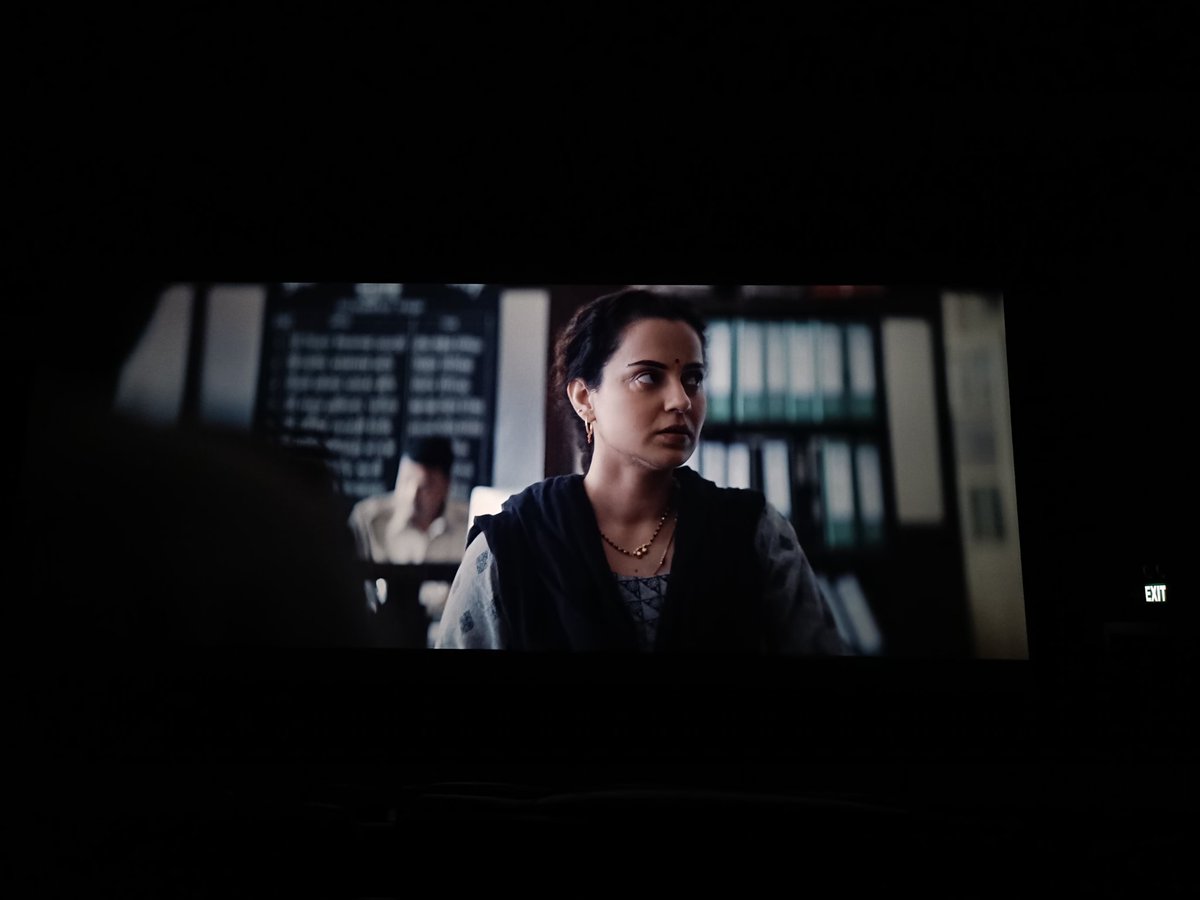 shadysash's tweet photo. Bharat Bhhagya Viddhaata was such an endearing watch, I loved how story driven it was. Kangana and Smita gave such nuanced performances. I'm so moved, isn't this the reason we go to the cinema for? absolutely immersive experience. Thank you @KanganaTeam ly to the moon and back https://t.co/KiEoSz9vHe