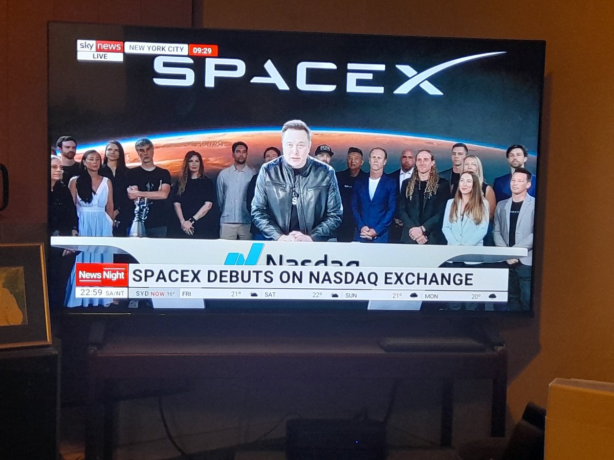 skybob1956's tweet photo. Congratulations Elon 👌🎉🙏😇👍 https://t.co/Q2Dg9G2Vol
