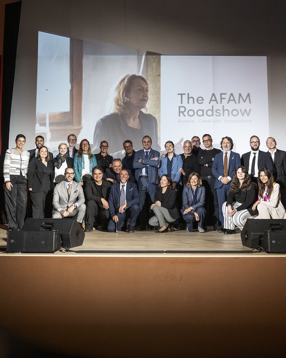 CappelliDesign's tweet photo. Si è concluso a Bruxelles il Grand Tour AFAM. Durante l’evento finale presso l’Istituto Italiano di Cultura, Emanuele Cappelli ha presentato il catalogo del progetto e il sistema Dynamic Brand sviluppato per raccontarne l’identità in continua evoluzione https://t.co/Bcyhpc8Y6z https://t.co/XLnLrOQk6M