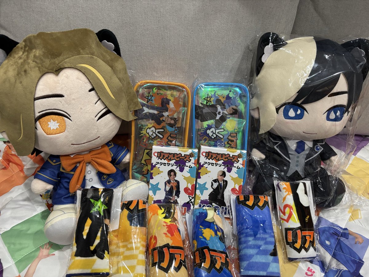 poo1020oop's tweet photo. 戦利品🧡💛💚💙💜
gigoのスタッフさんは優しいお方がたーくさんっ(*´˘`*)♡
ママ頑張ってるから〜って💙💙
おかげでお目当て全て連れて帰りました🚗³₃🏡
 #リアルピース  #GIGO  #第2弾  #全てワンプレ200円だった https://t.co/9u5UL8xGG4