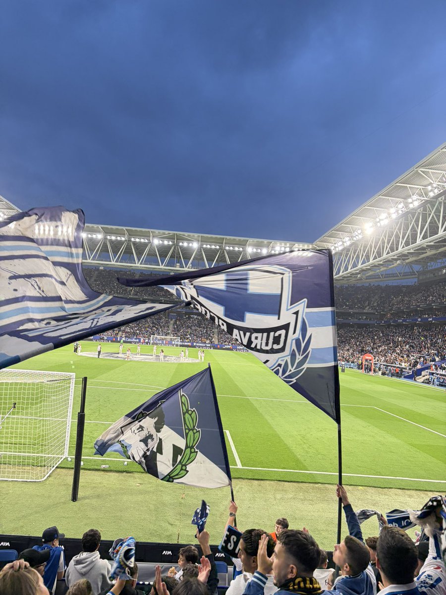 ARCDECRV's tweet photo. Que vuelva ya la liga hostia 
#rcde #Espanyol https://t.co/1e5a8hY6Pc