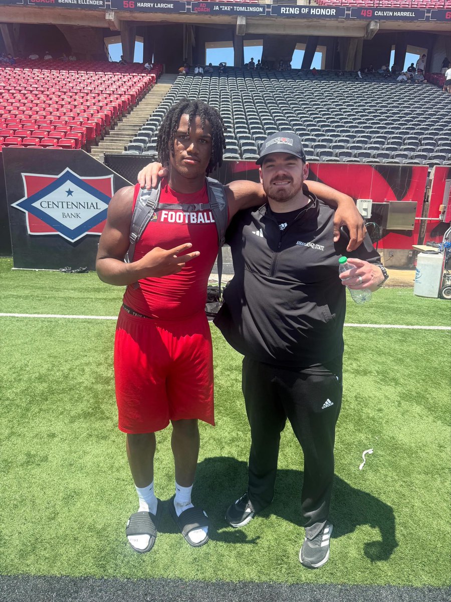 teddythompson28's tweet photo. Had a great time and learned a lot at @AStateFB ol vs dl camp 
@Coach_GMcCarley 
@MMrob75 
@CoachRPittman https://t.co/Pe9cwUkK9F