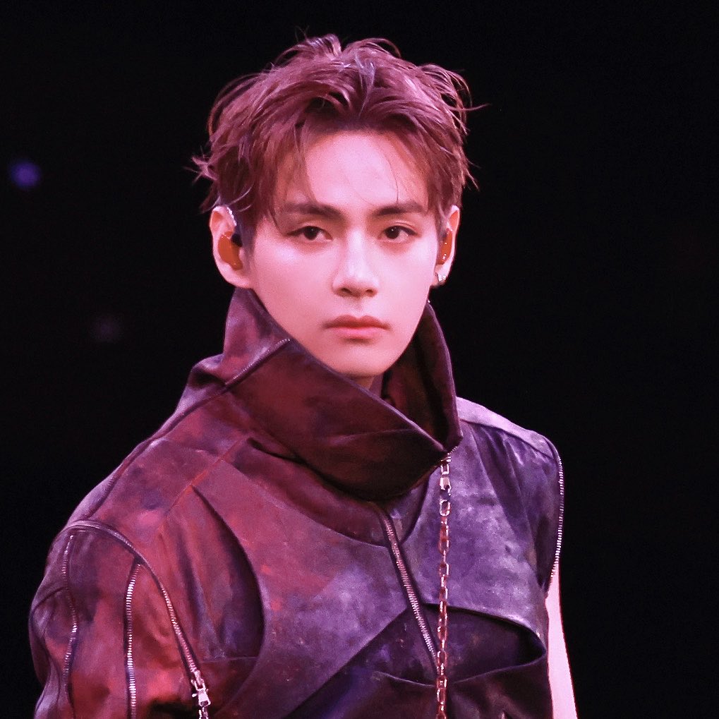 taeteluv_'s tweet photo. holy face card https://t.co/cTDM3sVKuB