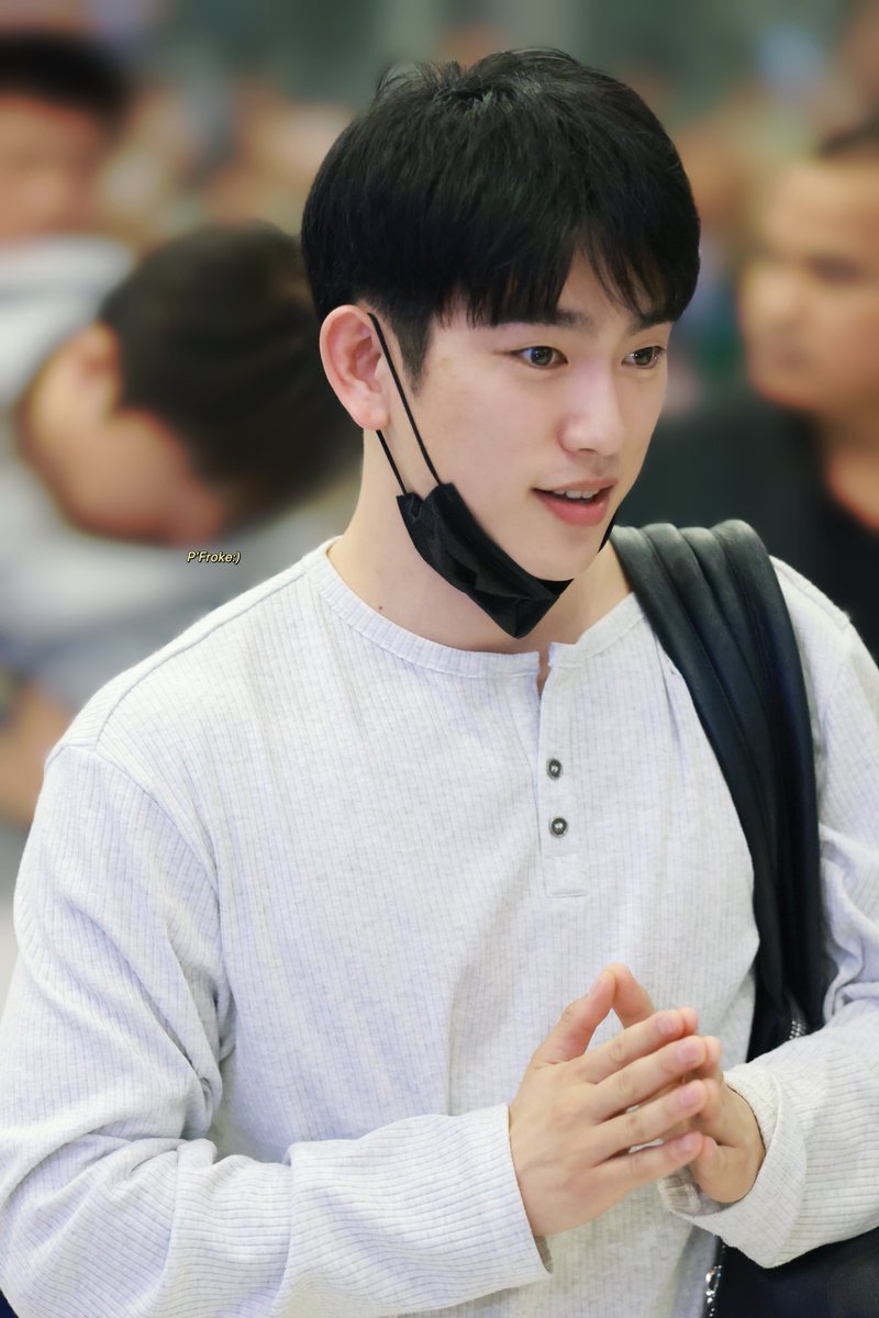 NeunG__G's tweet photo. ปรุงจืด (🫙)                                           ปรุงหวาน (🍧) https://t.co/IxaR1wON0l