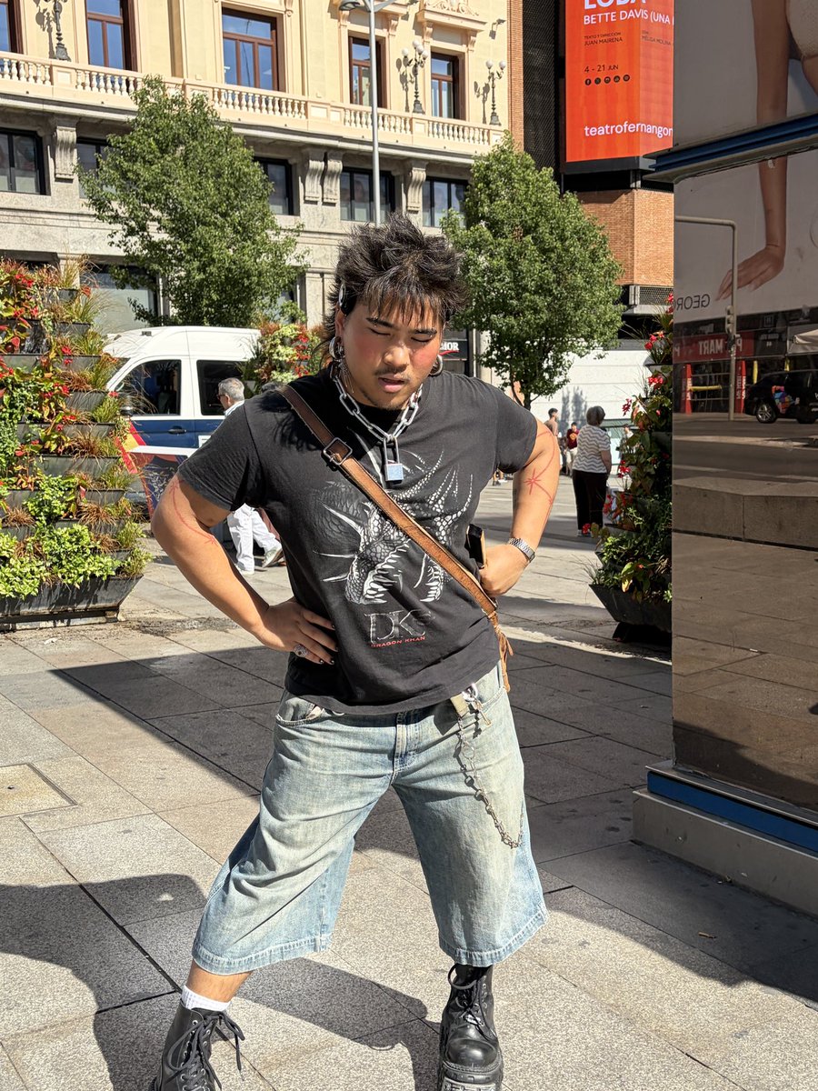 BenjoXlo's tweet photo. oklou en madrid!! https://t.co/XIgOWPIGXE