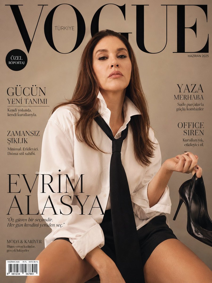 mevmalsy's tweet photo. "Öz güven bir seçimdir.
Her gün kendini yeniden seç."

#evrimalasya на обложке VOGUE ❤️‍🔥 https://t.co/8cyTgjK7Wt