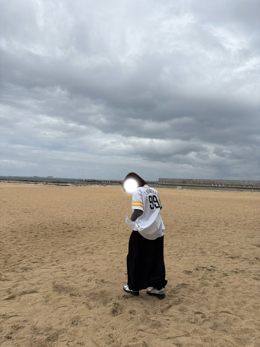 sh___6699's tweet photo. 💭

本日、誕生日迎えました❕
祝われる年齢ではなくなってきてますがこれからも仲良くしてください🙌 https://t.co/pC1wUJS9QW