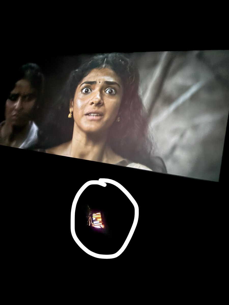 PavanPraboss's tweet photo. Ilantollani en anali 🤬

Adhi full brightness pettukoni movie mothham ilane use chesadu 

Alantappudu asal movie chuddaniki enduku ostharo ep gallu 

#SingGeetham https://t.co/YVETiQrLf0