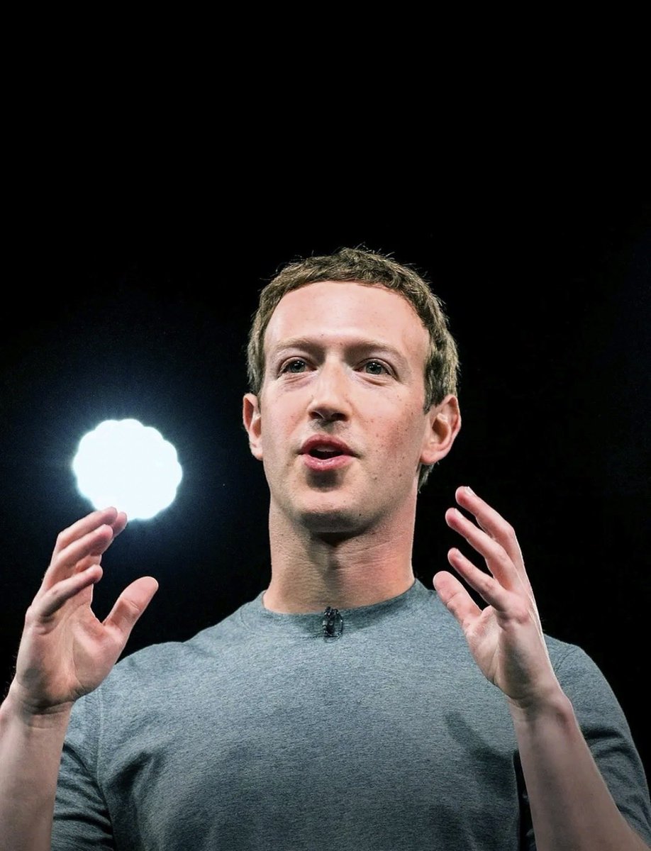 Bassem65900601's tweet photo. There is currently an issue with #Facebook and #Messenger. Some features may not be working properly. Please wait until the problem is resolved. https://t.co/pEMkucJy6P