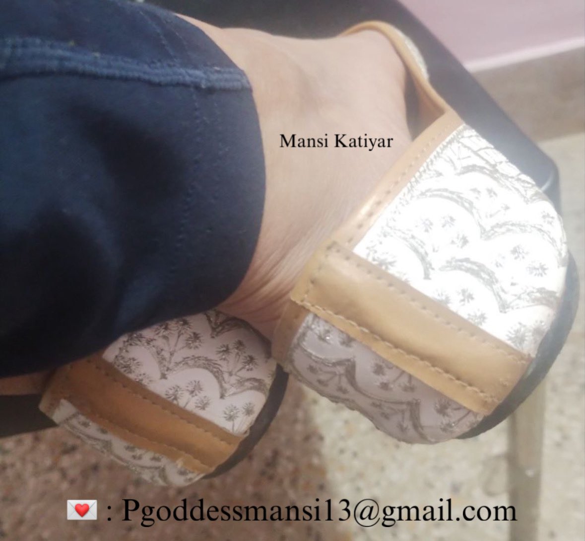 PGoddessmansi13's tweet photo. Pathetic foot addicts this is what true superiority looks like.

My sweaty soles wrapped in Punjabi juttis are worth more than your entire existence. You don’t earn the privilege of licking them. The best you can do is tribute, kneel, and be grateful that I allow you to stare.

Know your place, desperate little slave. Your purpose is admiration, obedience, and appreciation from a distance nothing more.

Apply for online session's.

• All my links in bio.
• Telegram channel: https://t.co/ZfuLftzPry
