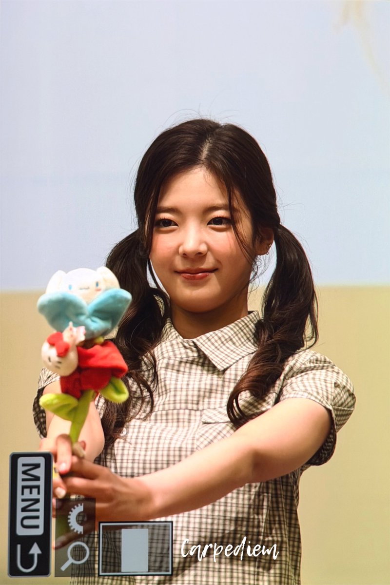 carpediem_0721's tweet photo. 260612 리아짱 카와이네🥰
#있지 #ITZY
#리아 #LIA https://t.co/izDPr3W9OT