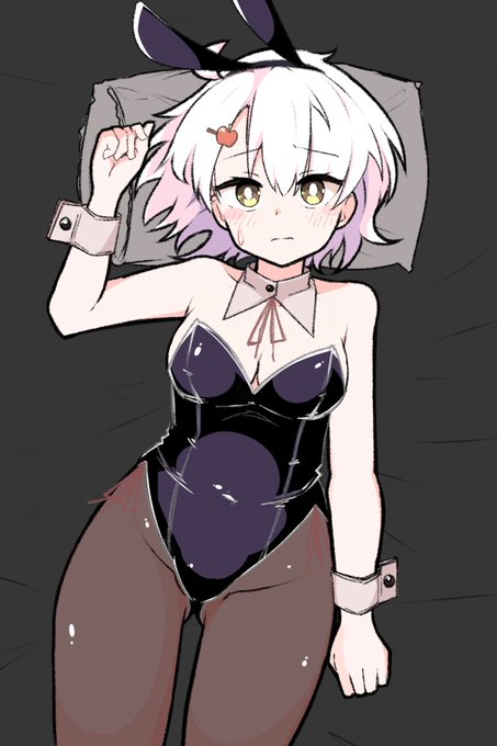 キャラデザからバニーの色選んでたけど、スタンダードな色のがいいかもしれないですね……えっち