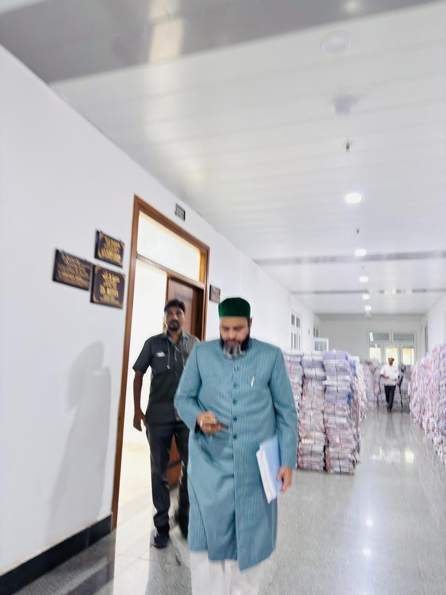 _MirzaRahmath's tweet photo. Sadar-e-Mohtaram Janab Naqeeb-e-Millat Alhaj Barrister @asadowaisi Sahab, President AIMIM MP Hyderabad, ki hidayat par aur Janab Habeeb-e-Millat Alhaj Akbaruddin Owaisi Sahab, MLA Chandrayangutta Floor Leader AIMIM ki zeir-e-nigrani mein, https://t.co/zqlC9HeCUB