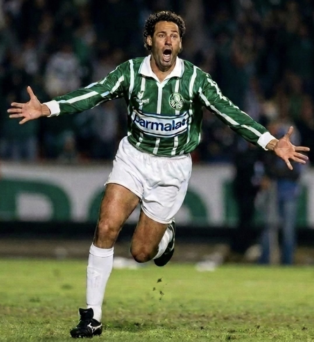 palmeirasptd's tweet photo. 12/06/1993.
Eterno. https://t.co/lYNrDVZ0wh