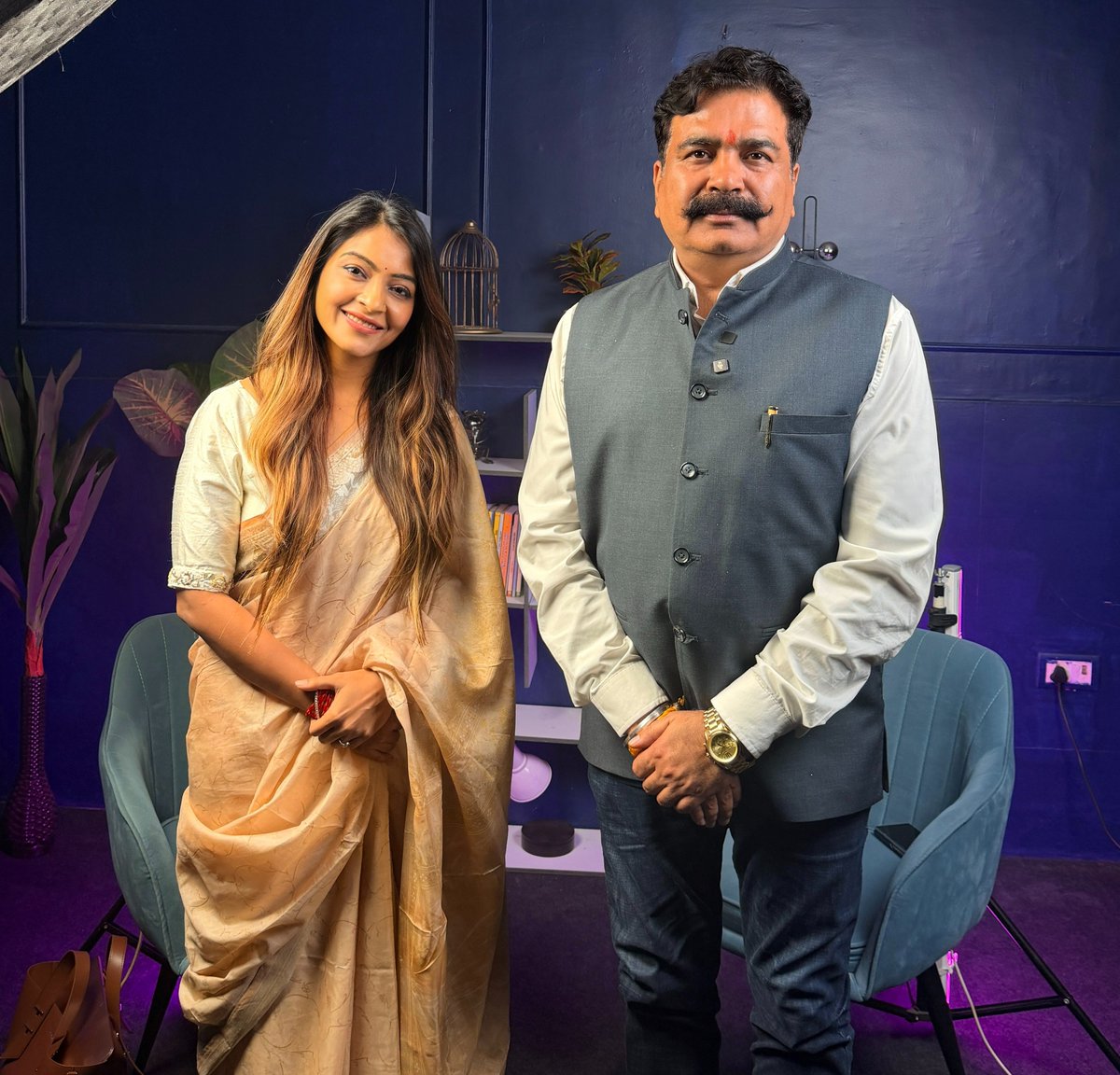 Raavyasarda's tweet photo. Fake milk  Fake gold ₹1 Crore day cyber fraud  Love Jihad Sextortion rackets
All roads lead to one place Mewat 
Jai Ahuja @JaiAahuja  said what no one dares to

Watch full episode :https://t.co/c02wk48a3l
Join Our Community:https://t.co/lp1qdfRzVd

#Mewat #Exposed #CyberFraud #LoveJihad #IndianPodcast  @JaiAahuja